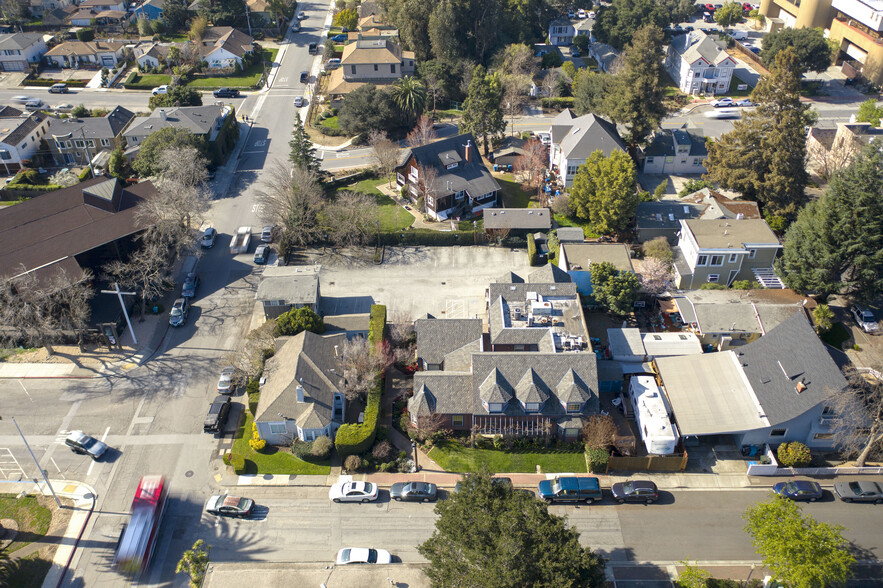 1250 Fifth Ave, Belmont, CA à vendre - Photo principale - Image 1 de 1