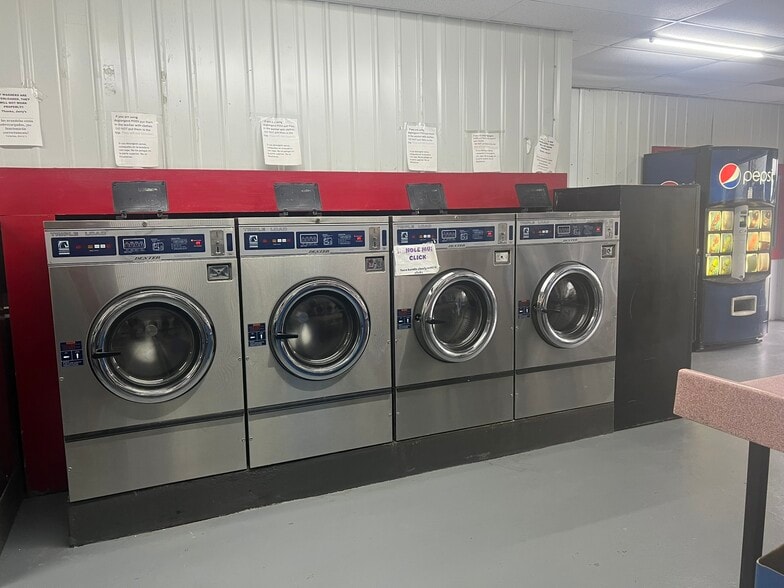 285 Head Dr, Cleveland, AL for sale - Interior Photo - Image 2 of 16