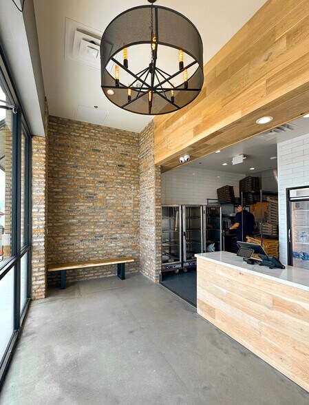 2110 Pearland Pky, Pearland, TX à louer - Photo du bâtiment - Image 2 de 5