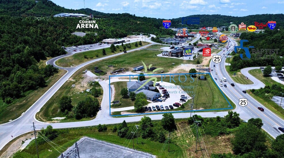 383 Corbin Center Dr, Corbin, KY à louer - Photo du bâtiment - Image 2 de 17