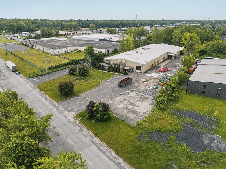 950 Av Simard, Chambly, QC for sale - Building Photo - Image 1 of 3