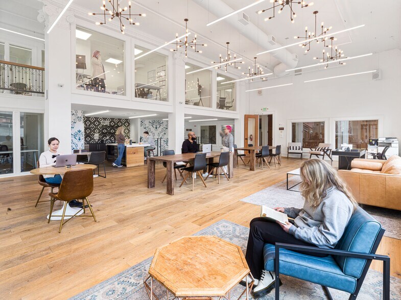 600 1st Ave, Seattle, WA à louer - Photo intérieure - Image 2 de 12