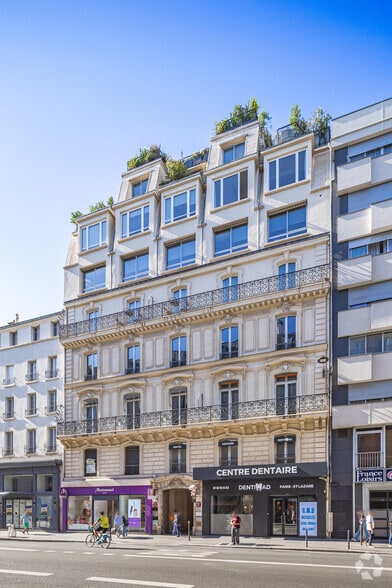 Rue Saint-Lazare, Paris à vendre - Photo du bâtiment - Image 2 de 3