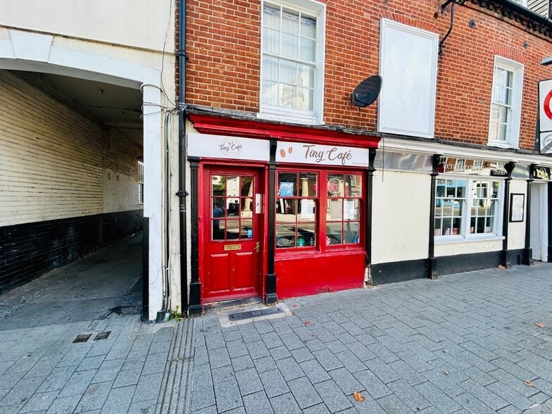 15 The Broadway, Newbury for lease - Building Photo - Image 2 of 3