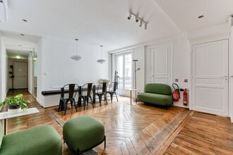 13 Rue De Belzunce, Paris for lease Interior Photo- Image 2 of 7
