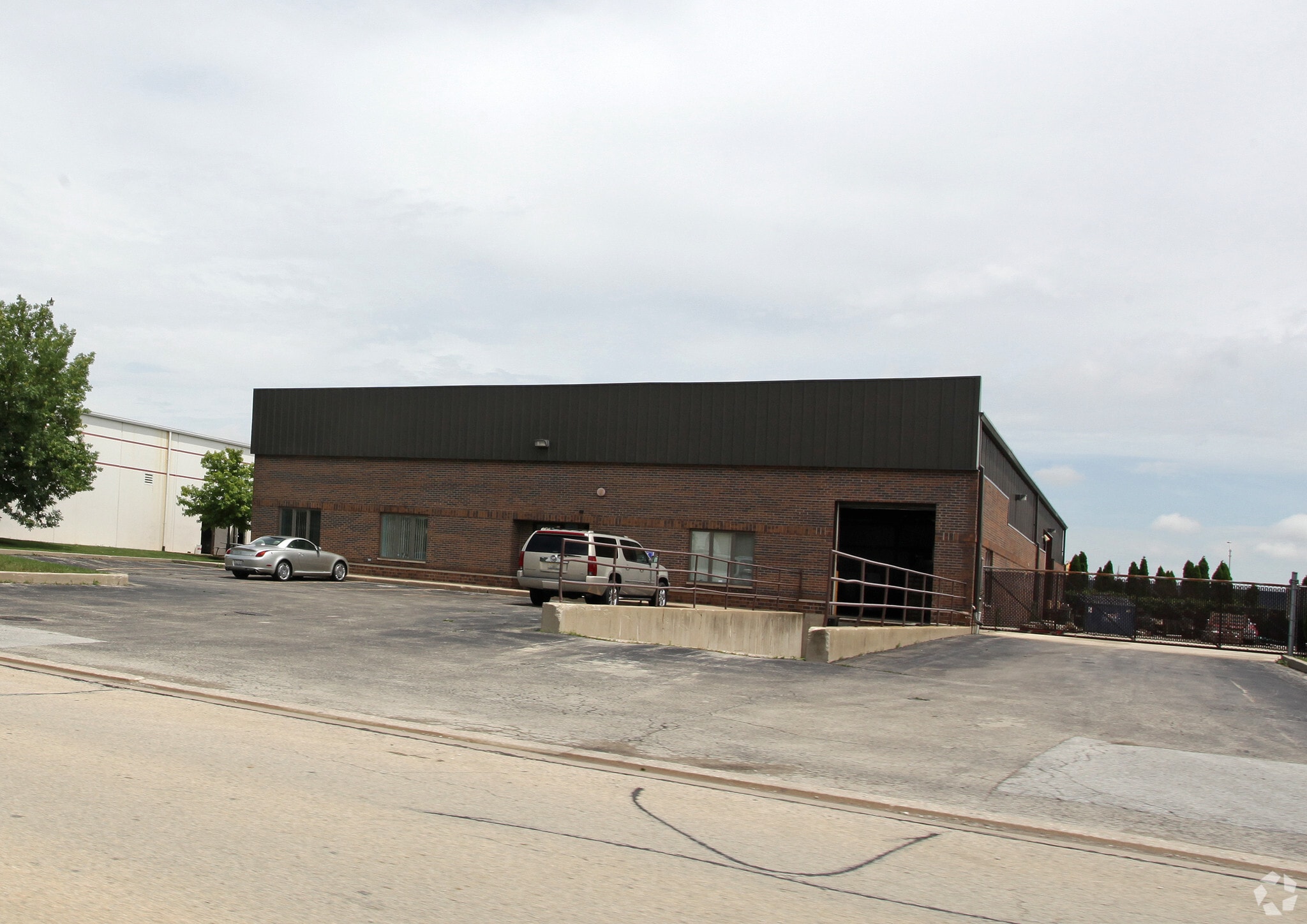 1319 Enterprise Dr, Romeoville, IL for lease Primary Photo- Image 1 of 3