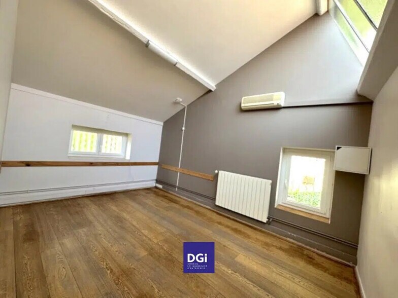 Bureau dans Nîmes à louer - Photo intérieure - Image 3 de 6