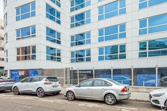 Calle de Julián Camarillo, 10, Madrid, Madrid à louer Photo de construction- Image 2 de 3