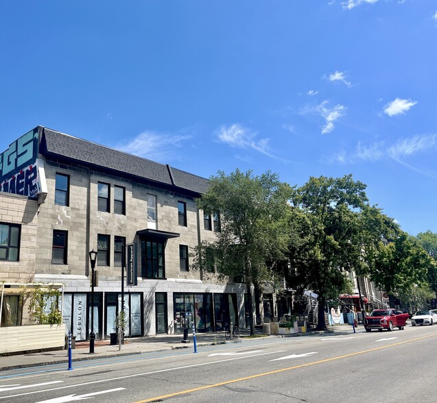 3989-4005 Rue Saint-Denis, Montréal, QC à louer - Photo du bâtiment - Image 3 de 3