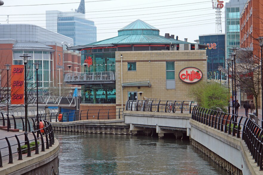 Riverside, Reading à louer - Photo principale - Image 1 de 2