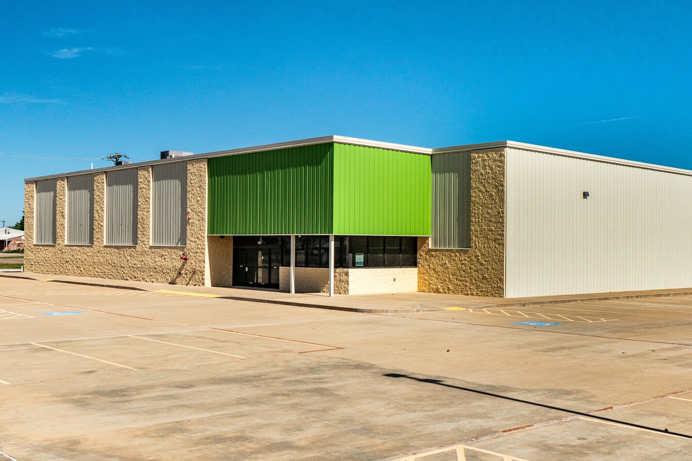 908 NW 6th St, Tulia, TX à vendre Photo du bâtiment- Image 1 de 41