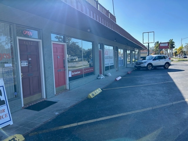 4646 Central Ave, Saint Petersburg, FL for lease Interior Photo- Image 1 of 8