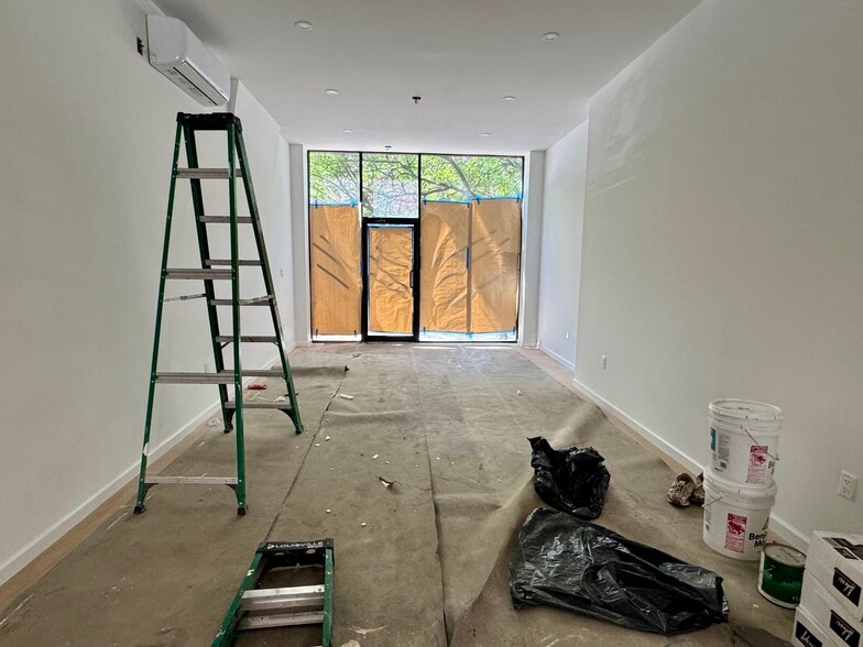 639 Rogers Ave, Brooklyn, NY for lease - Building Photo - Image 2 of 12