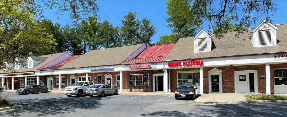 15700-15712 Mt Oak Rd, Bowie, MD à vendre - Photo du bâtiment - Image 1 de 6