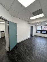 503 Sophia St, Fredericksburg, VA à louer Photo intérieure- Image 2 de 4