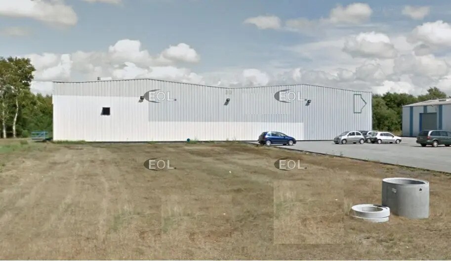 31 Rue Louis Lumière, La Selle-en-Luitré for lease - Building Photo - Image 1 of 3