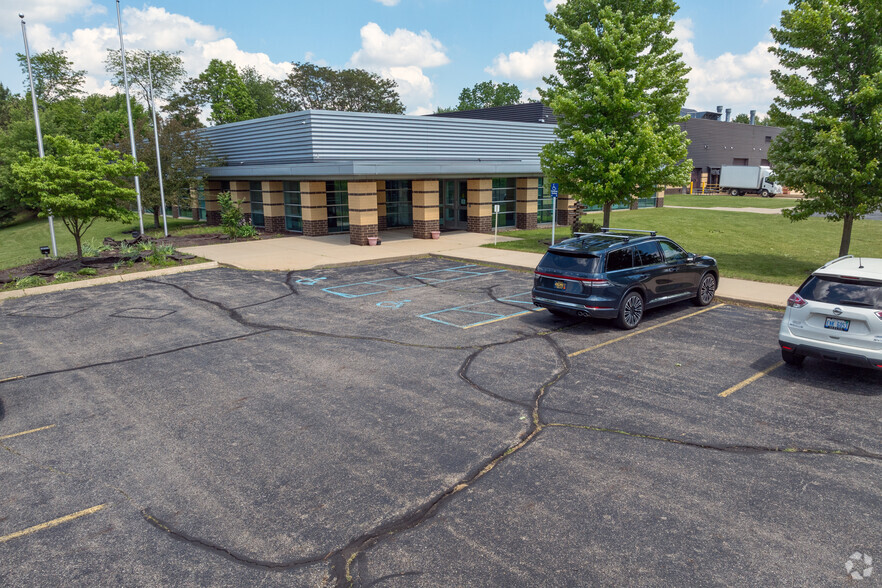 1507 S Kalamazoo Ave, Marshall, MI for sale - Building Photo - Image 1 of 1