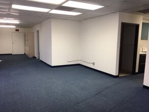 19255-19275 San Jose Ave, City of Industry, CA à louer Photo intérieure- Image 2 de 4