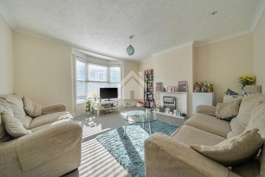 43 Montreal Rd, Brighton à vendre - Photo du bâtiment - Image 3 de 7