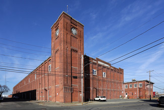 Plus de détails pour 84 Gifford St, New Bedford, MA - Industriel à louer