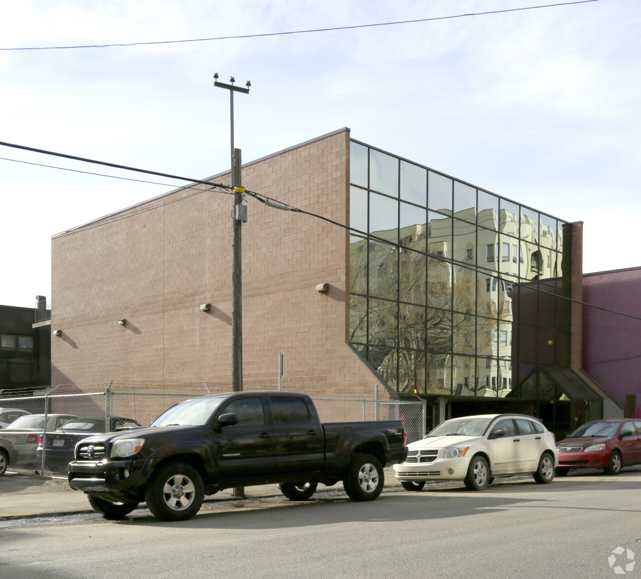 121 15th Ave SE, Calgary, AB à vendre Photo du bâtiment- Image 1 de 1
