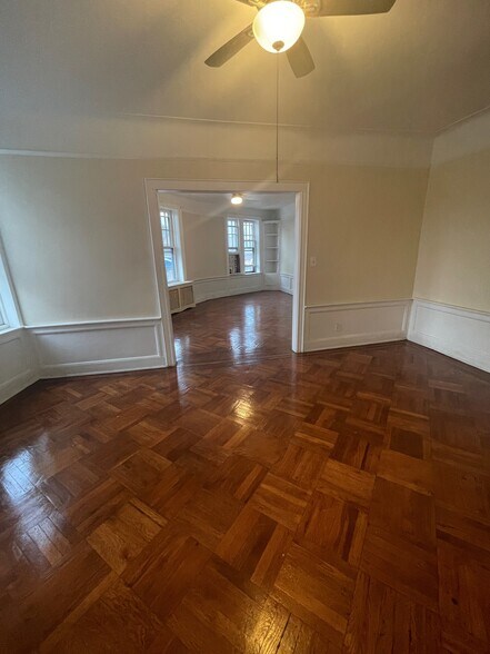 4504 Parsons Blvd, Flushing, NY à louer - Photo intérieure - Image 2 de 7