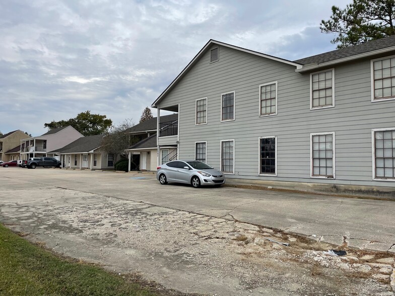 12097 Old Hammond Hwy, Baton Rouge, LA à vendre - Photo du bâtiment - Image 3 de 6