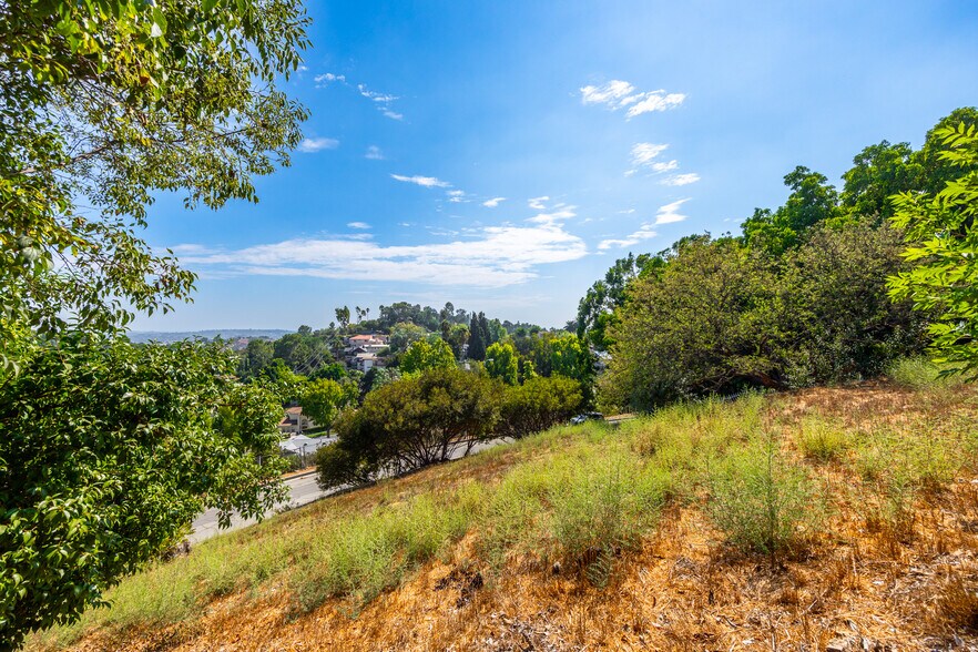 228 Warwick Avenue Ave, South Pasadena, CA à vendre - Photo du bâtiment - Image 3 de 4