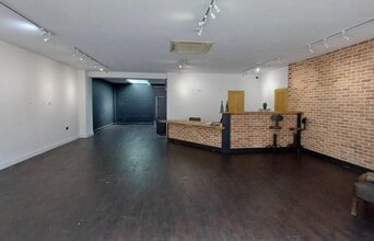 16-17 Hermitage Rd, Hitchin for lease Interior Photo- Image 2 of 2