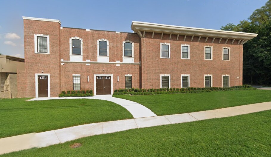 53200 Van Dyke Ave, Shelby Township, MI for lease - Building Photo - Image 1 of 2