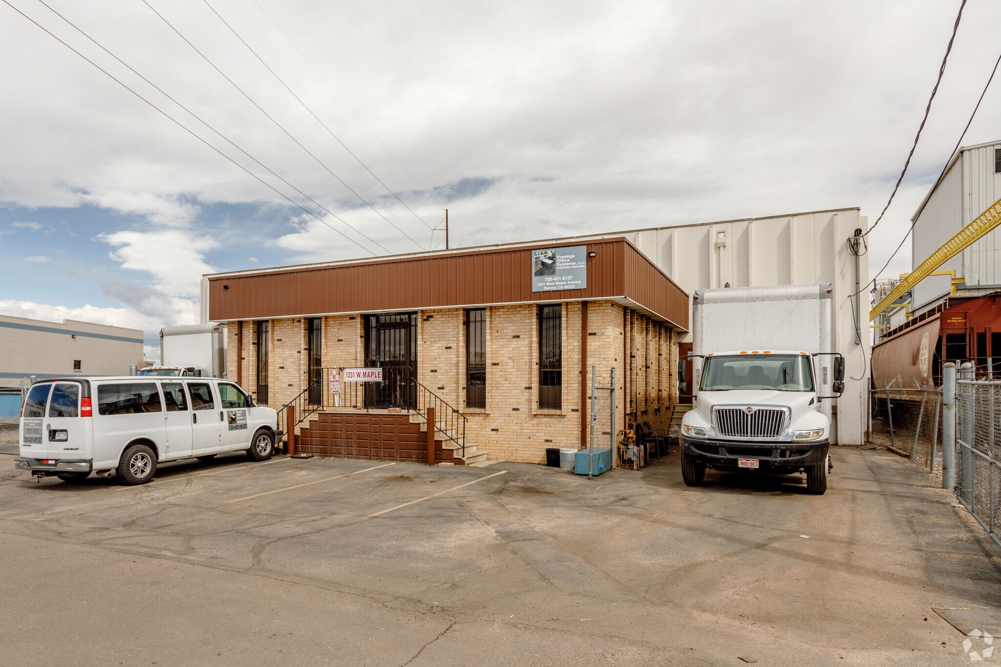 1331 W Maple Ave, Denver, CO for lease Primary Photo- Image 1 of 12