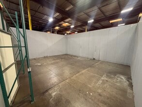 5625 E Firestone Blvd, South Gate, CA à louer Photo intérieure- Image 2 de 2