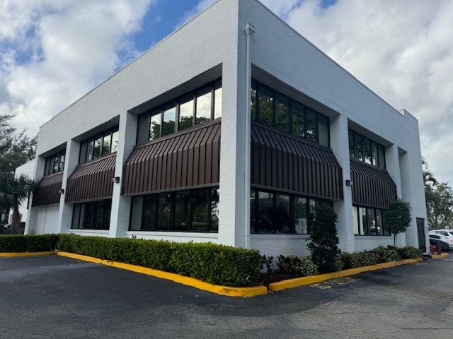 1280 N Congress Ave, West Palm Beach, FL à louer - Photo du bâtiment - Image 2 de 6