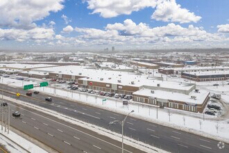 9305-9405 Rte Transcanadienne, Montréal, QC - Aérien  Vue de la carte