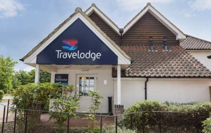 735 Chigwell Rd, Woodford Green for sale - Building Photo - Image 3 of 3