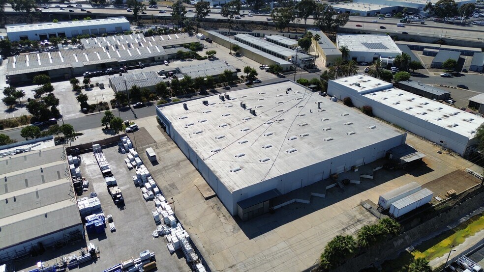 495 Raleigh Ave, El Cajon, CA à louer - Photo du bâtiment - Image 3 de 4