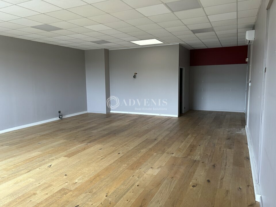 Office in Le Crès for lease Interior Photo- Image 1 of 5