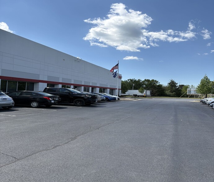 3633 Valley Pike, Winchester, VA for lease - Building Photo - Image 2 of 11