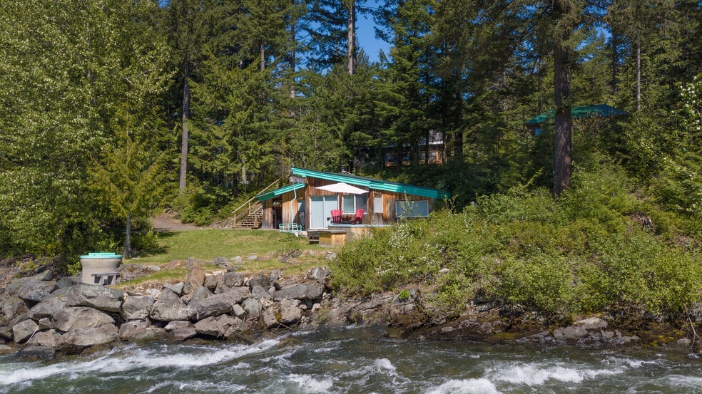 1201 Cheakamus Lake Rd, Whistler, BC for sale - Building Photo - Image 3 of 11