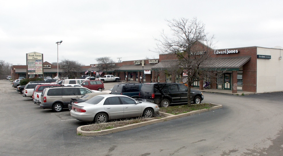 1701 S Mays St, Round Rock, TX for lease - Building Photo - Image 2 of 6