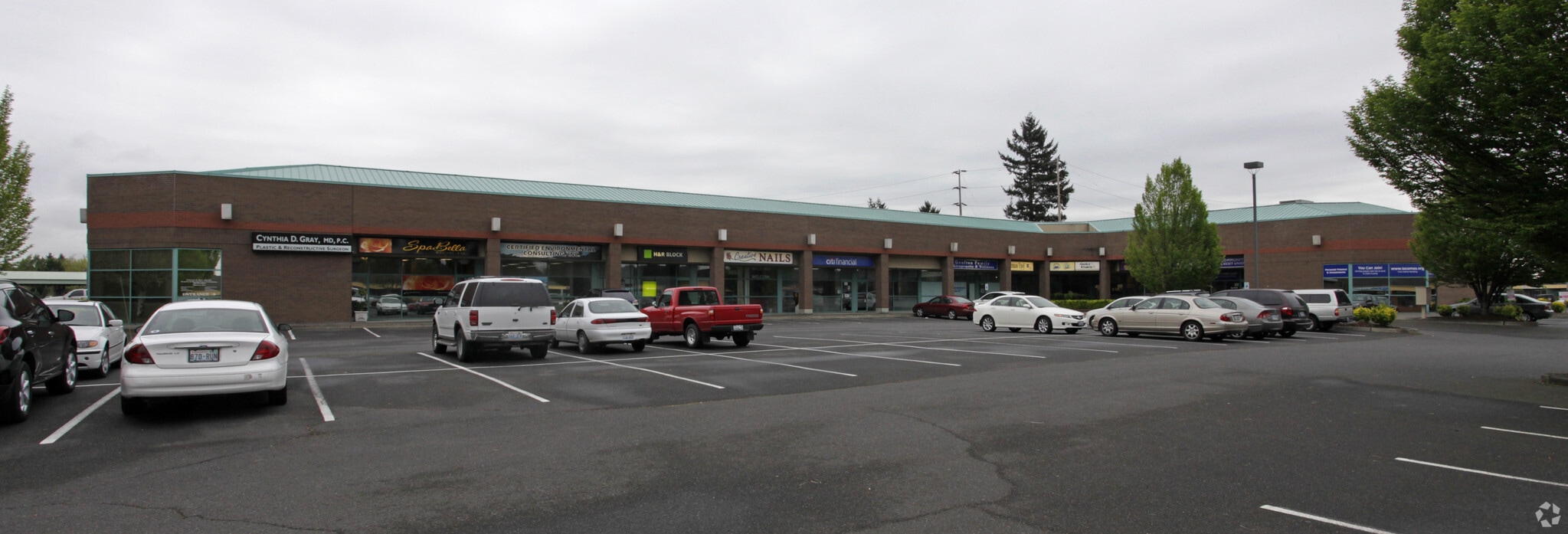 516-521 SE Chkalov Dr, Vancouver, WA for lease Primary Photo- Image 1 of 9
