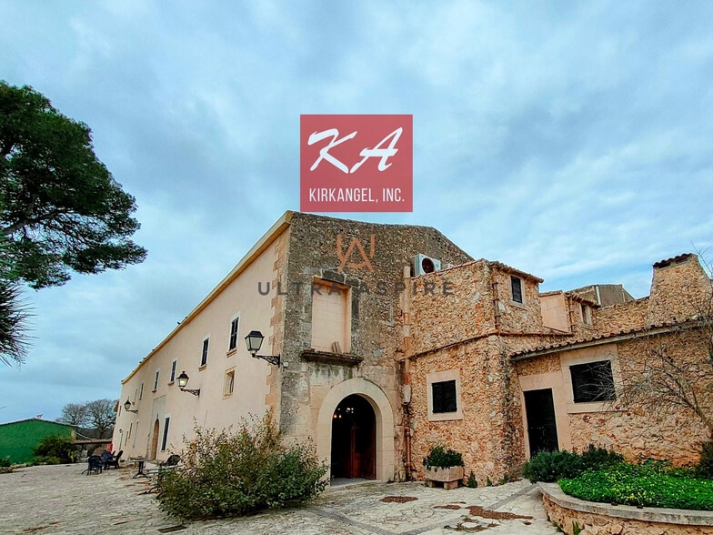 Carretera Sineu Km, Sencelles, Islas Baleares for sale - Primary Photo - Image 1 of 56