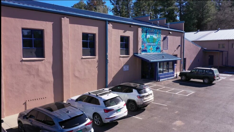415 Wingfield St, Ruidoso, NM à vendre - Vidéo sur l’inscription commerciale - Image 2 de 54