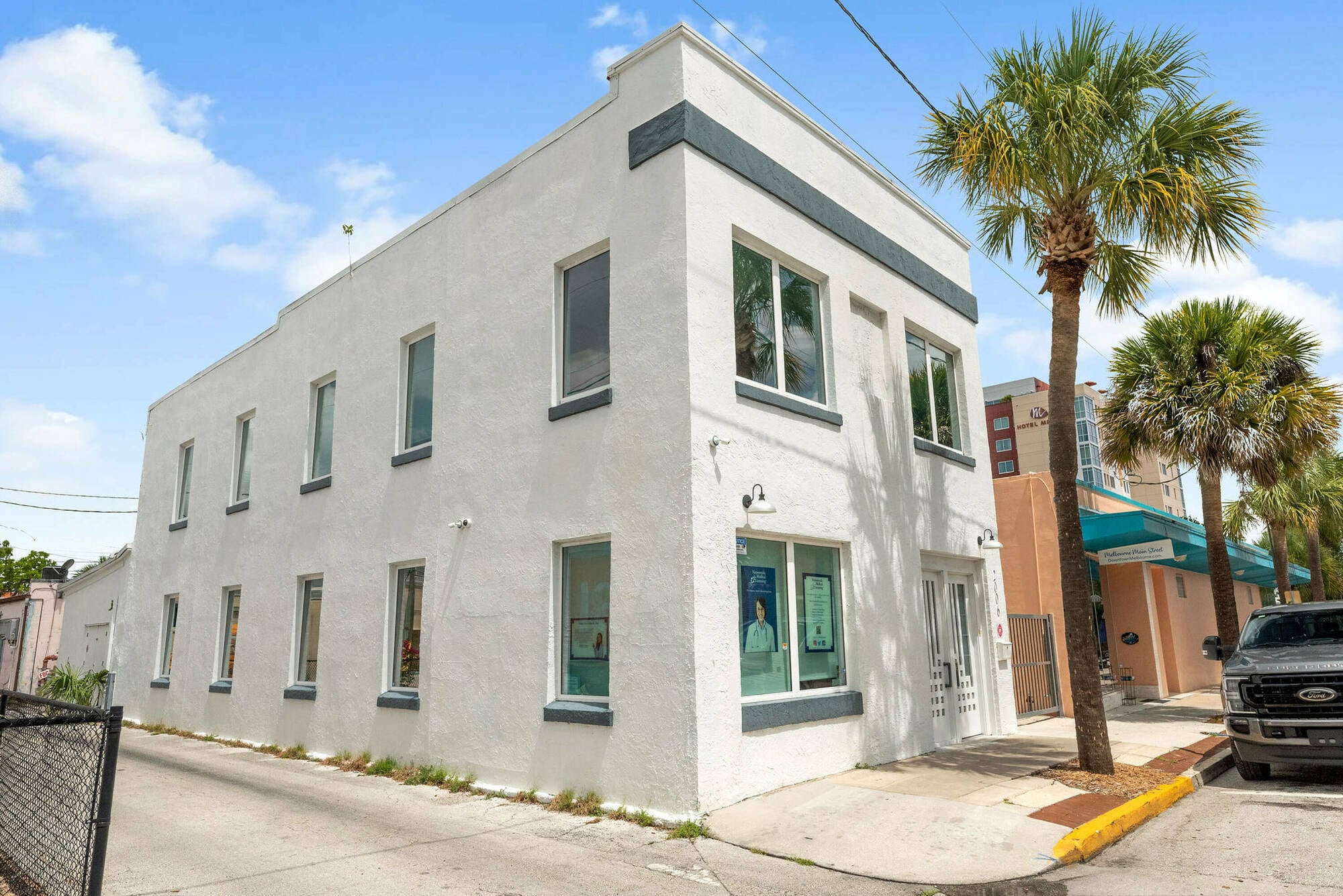 2006 Vernon Pl, Melbourne, FL for lease Interior Photo- Image 1 of 17