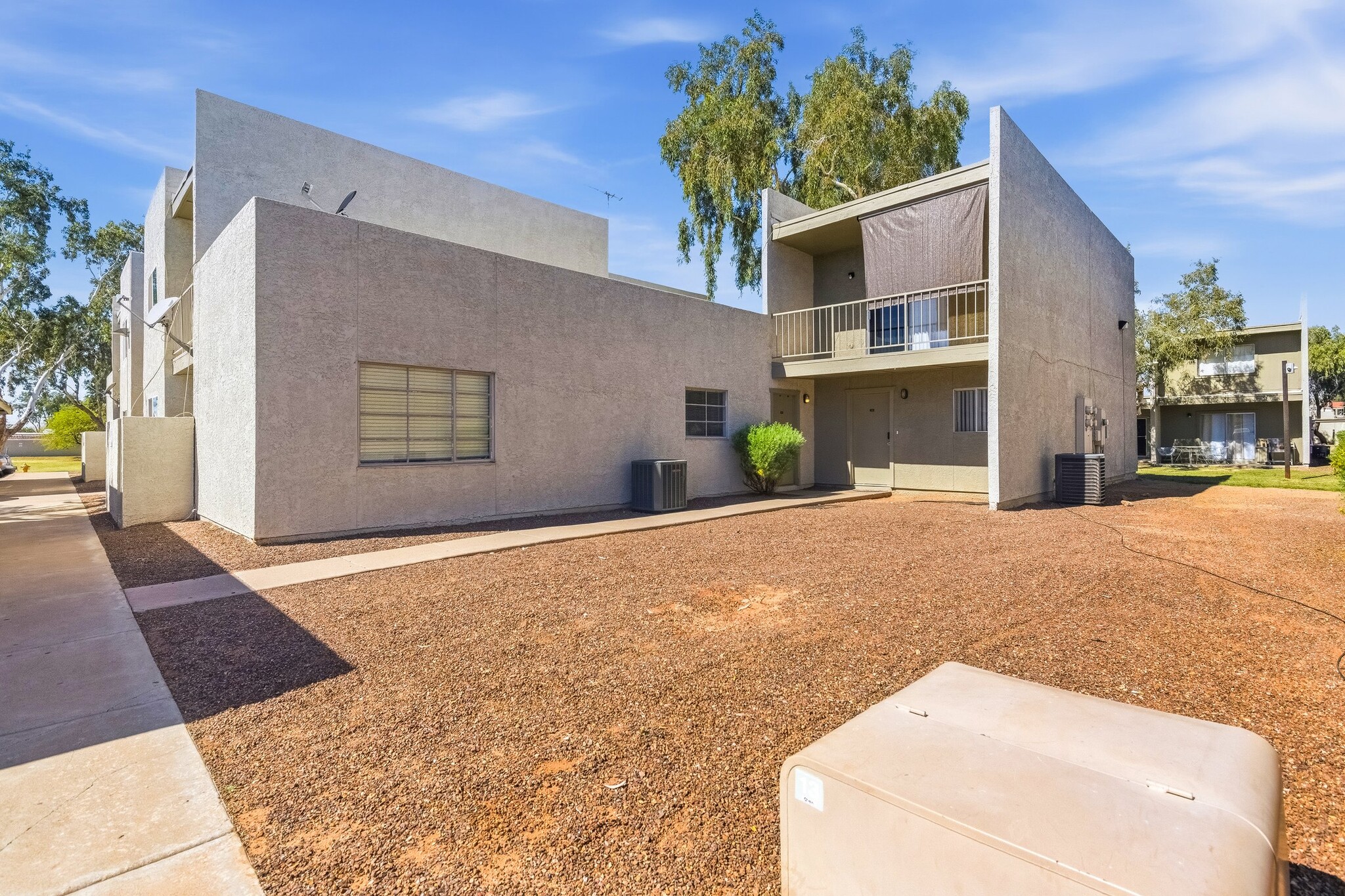 2828 E Tierra Buena Ln, Phoenix, AZ à vendre Photo principale- Image 1 de 22