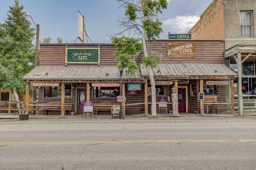 1936 State St, Meeteetse, WY for sale - Building Photo - Image 1 of 1