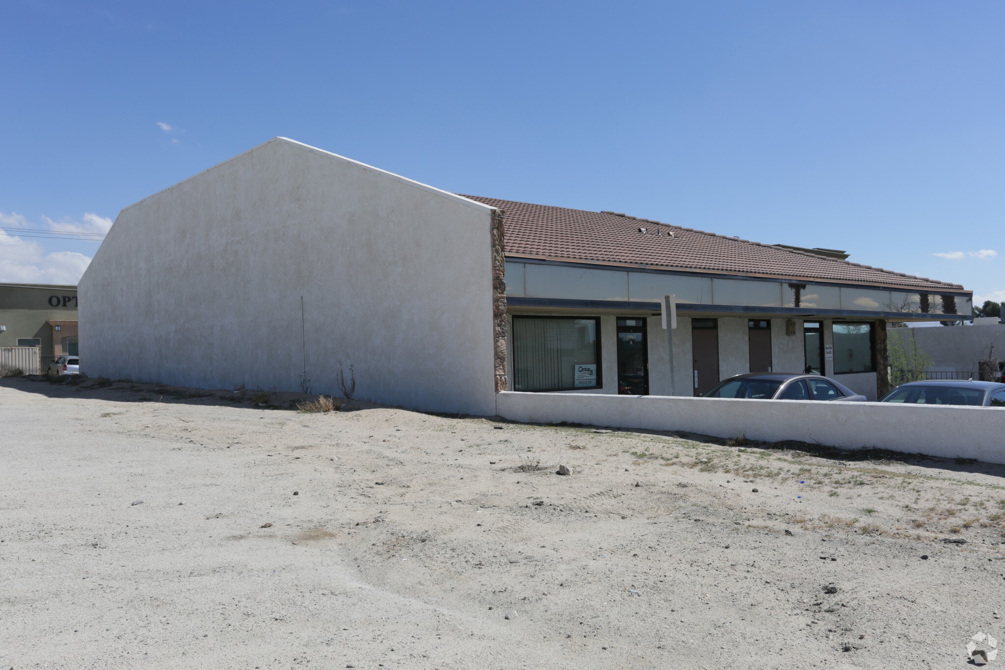 15963 Quantico Rd, Apple Valley, CA for lease Primary Photo- Image 1 of 10