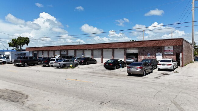 Plus de détails pour 1341-1369 SW 1st Way, Deerfield Beach, FL - Industriel à louer