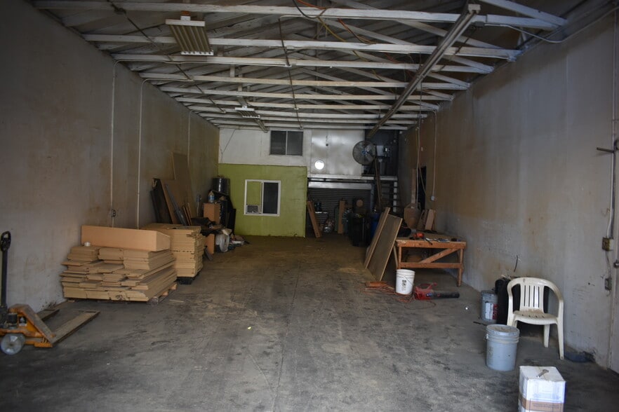 8614-8616 Mettler St, Los Angeles, CA for sale - Building Photo - Image 3 of 5