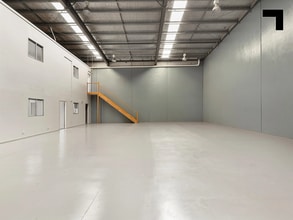16-17 Hammer Ct, Hoppers Crossing for lease Interior Photo- Image 2 of 4